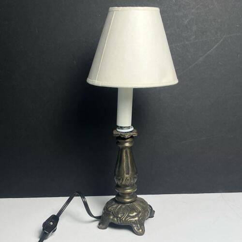 Traditional-Style Electric Table Lamp With White Shade