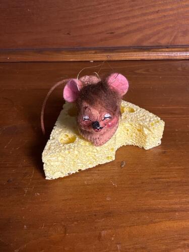 Annalee Mouse on Cheese Ornament with String 1996