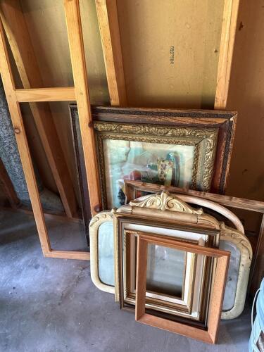 Assorted Vintage and Ornate Wood Picture Frames