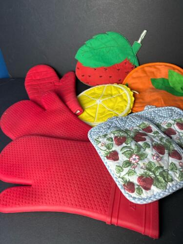 Assorted Oven Mitts and Quilted Pot Holders