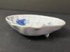 Small Oud Delft Blue and White Shell Dish - 4