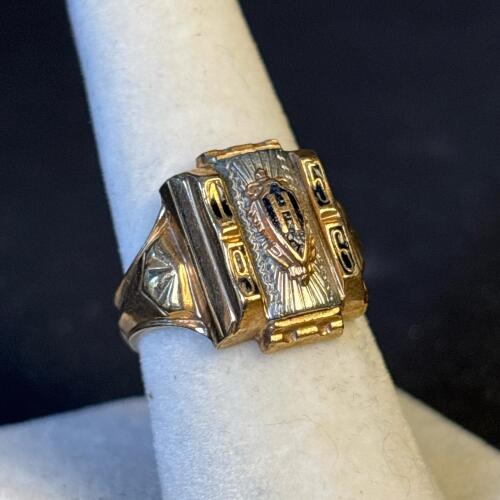 L.G. Balfour 10K Gold 1956 Class Ring