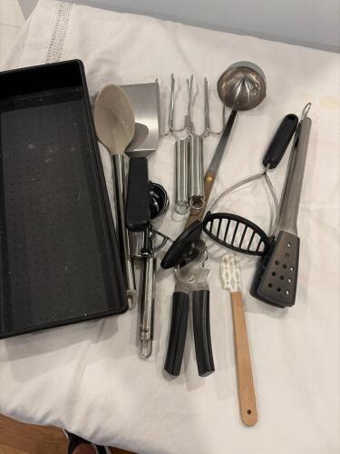 Assorted Kitchen Utensils and Tools &ndash; Mixed Materials