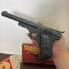 Daisy Targeteer Air Pistol with Original Box and Accessories - 2