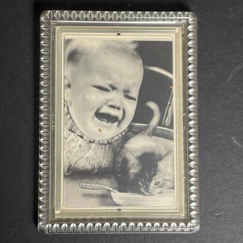 Lamac Photo Move Novelty Picture Frame with Baby and Kitten 5"x7"