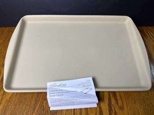 Pampered Chef Family Heritage Large Bar Pan Stoneware