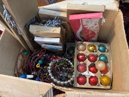 Mystery Vintage Christmas Decor
