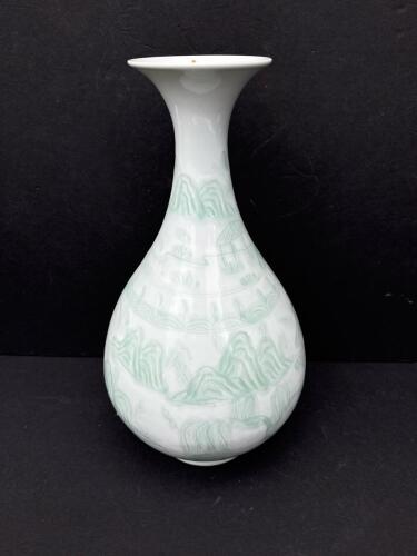 Porcelain Vase in the Manner of Qing Dynasty Celadon