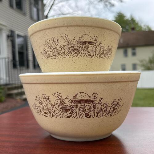 Vintage Pyrex Forest Fancies Mixing Bowls