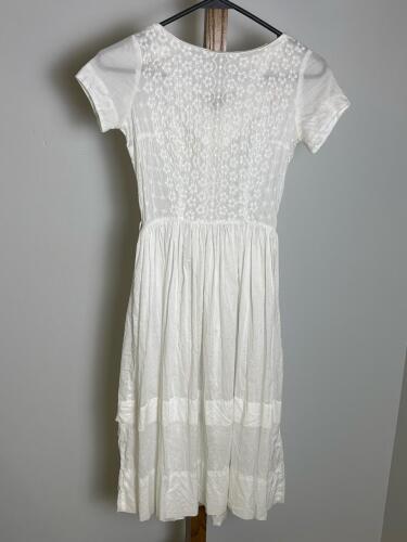 Vintage Carol Rodgers Juniors White Embroidered Dress