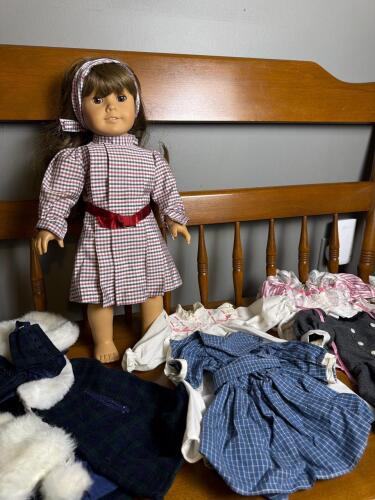 'Samantha' American Girl Doll with 5 Outfits
