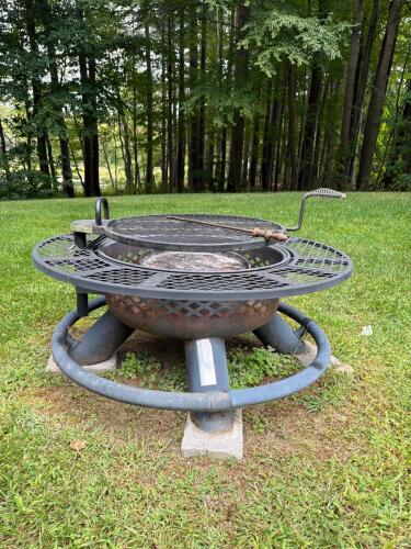 Outdoor Metal Fire Pit with Grate