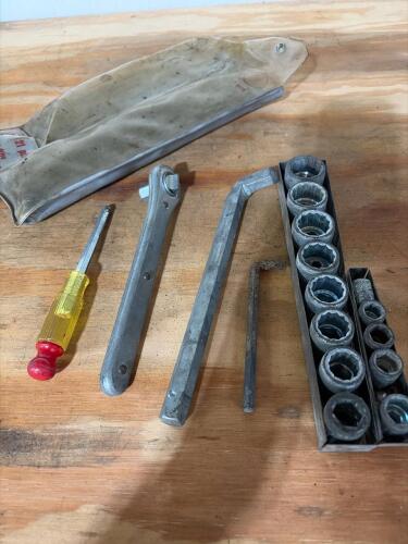 Sears Companion 21 Pc Metric Socket Set with Case