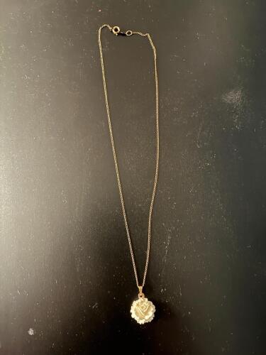 Rose Motif Pendant Necklace With Gold Tone Chain