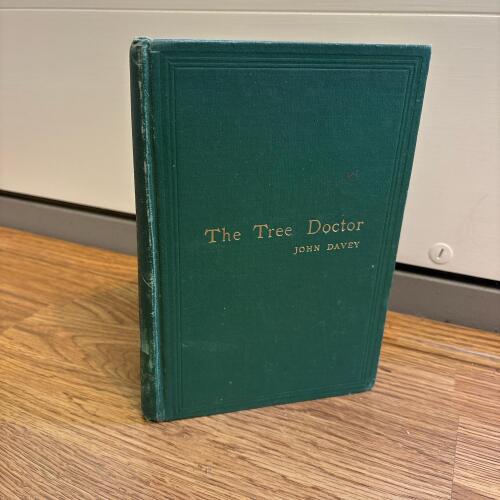 The Tree Doctor by John Davey - Hardcover