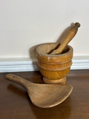 Wooden Mortar and Pestle With Large Spoon