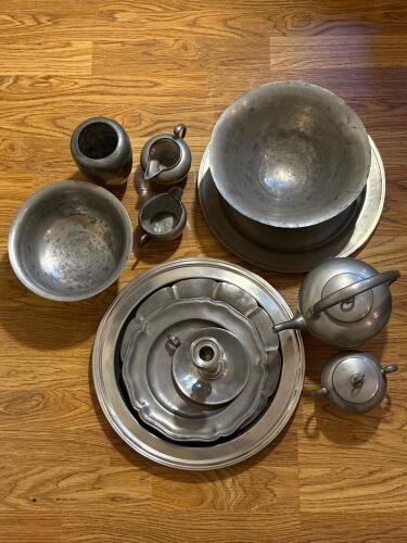 Pewter Tableware Pieces in Traditional Style