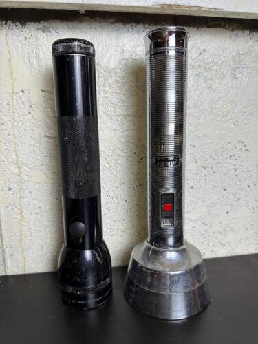 Vintage Eveready Captain Flashlight and Mag Lite