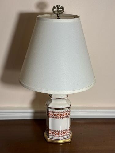 Table Lamp With Brass Accents and Patterned Ceramic Base
