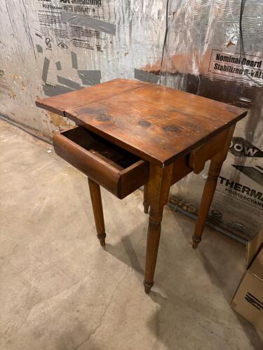 Drop-Leaf Wooden Side Table in Early American Style