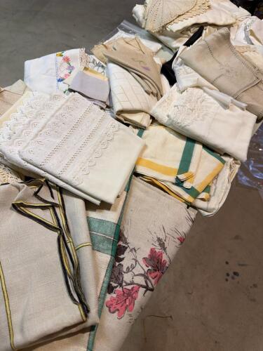 Assorted Vintage Linens