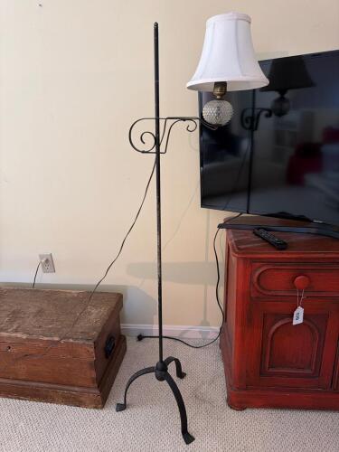 Wrought Iron Floor Lamp With Art Glass Detail