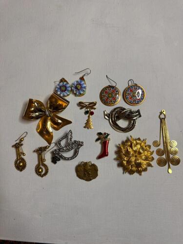 Assorted Vintage Costume Jewelry Brooches and Earrings