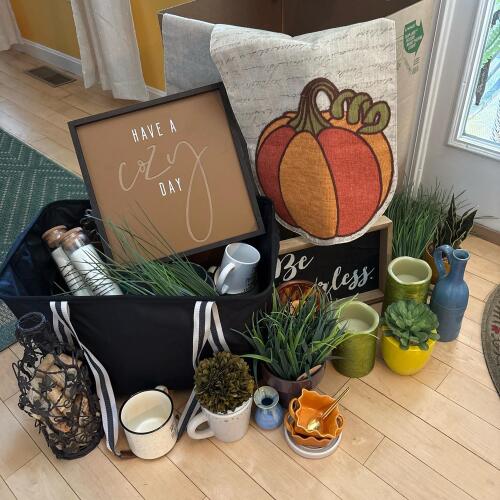 Home Decor Items: Vases, Faux Plants, Signs, Candles