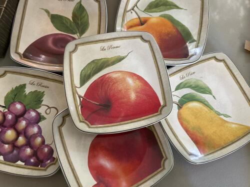 Six Small Pfaltzgraff Les Fruits Square Fruit Plates