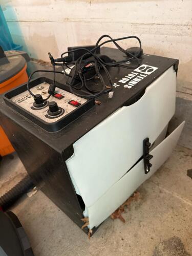 Tennis Tutor Jr Ball Machine by Sports Tutor