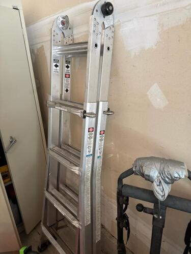 Gorilla Ladders AL-17 Multi-Position Aluminum Ladder