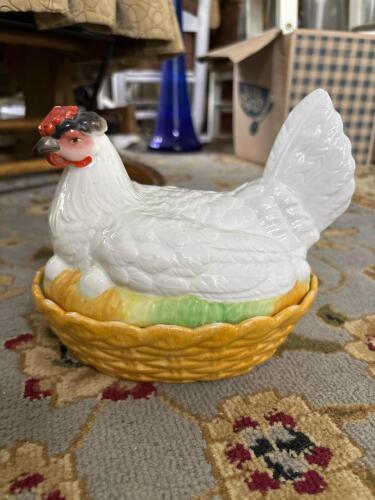 Ceramic Hen on Nest Covered Dish