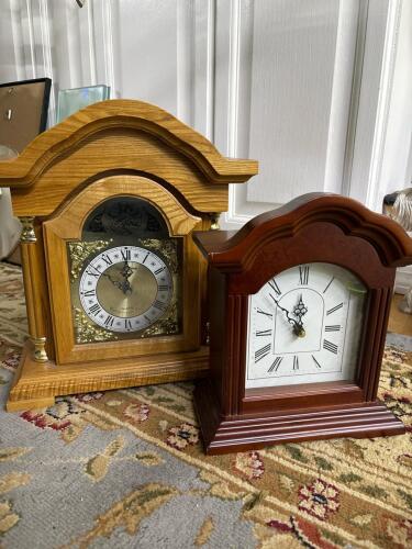 Pair of Battery Run Mantel Clocks