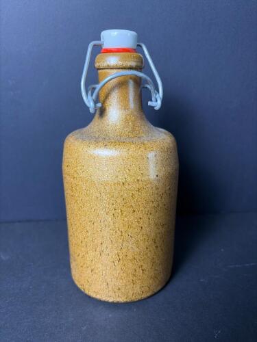 Stoneware Swing Top Bottle With Ceramic Stopper