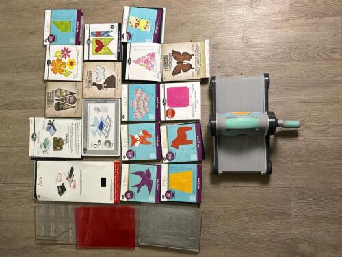 Sizzix Fabi Die-Cutting Machine with Assorted Dies