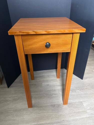 Custom Single Drawer Side Table in Shaker-Style