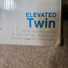 Aerobed Elevated Twin Air Mattress and Beautyrest Full Air Mattress - 4
