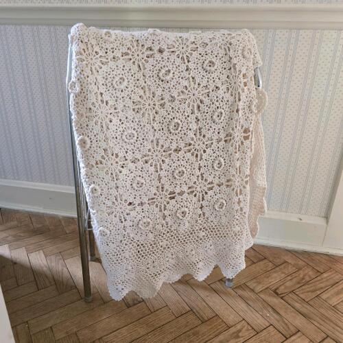 Hand-Crocheted Lace Throw in Vintage-Style Floral Motif
