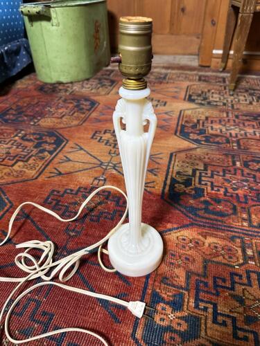 Aladdin Art Deco-Style Milk Glass Electric Lamp