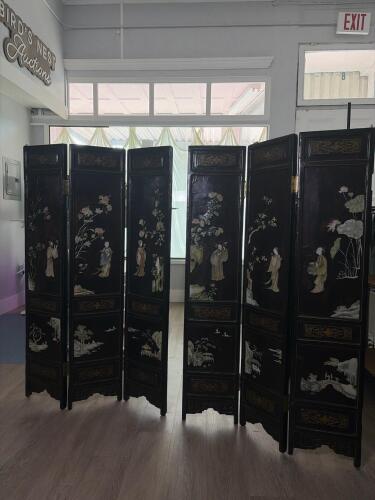 Chinese-Style Lacquered Folding Floor Screens