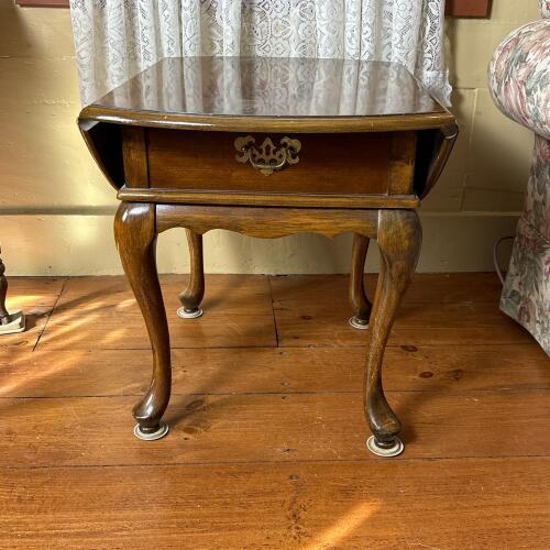 Queen Anne-Style Drop-Leaf Side Table