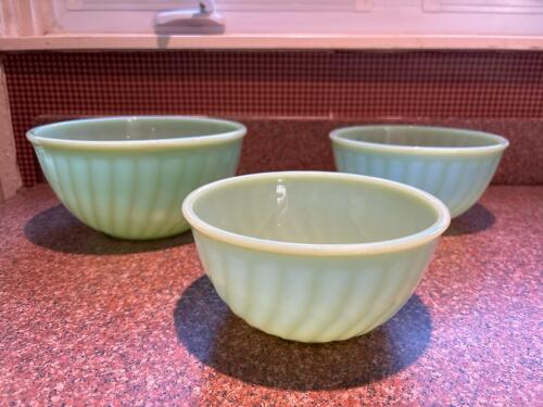 Vintage Anchor Hocking Fire-King Jadeite Swirl Mixing Bowls