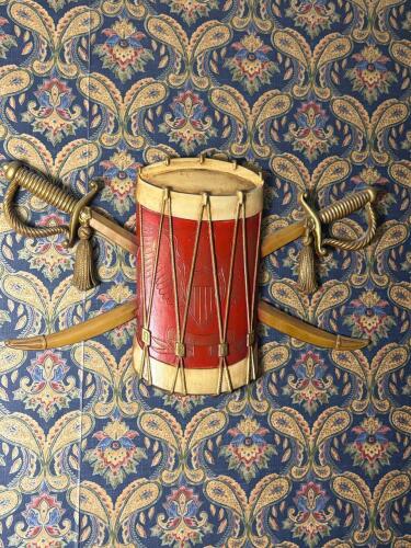 Sexton USA Patriotic Drum and Swords Wall Plaque