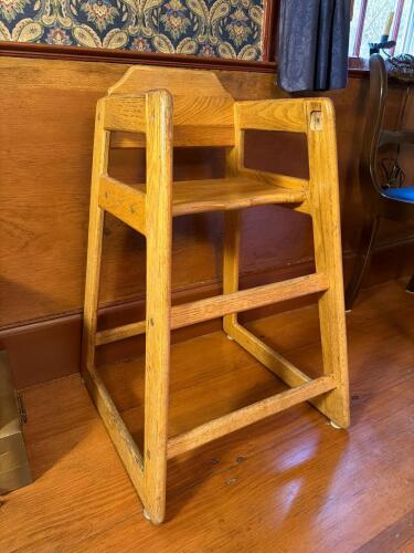 Wooden Restaurant-Style High Chair