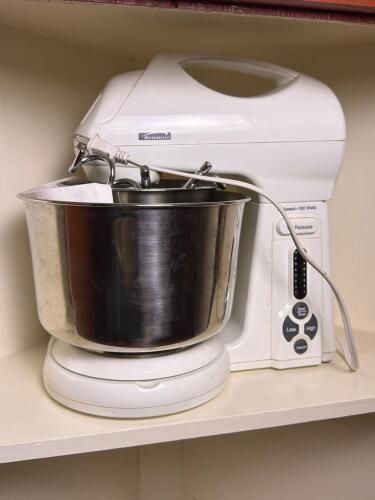 Kenmore Stand Mixer 16-Speed