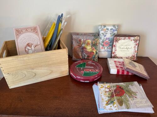 Holiday & Entertaining Decor Lot