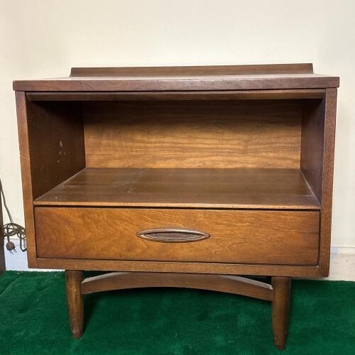 Vintage Broyhill Sculptra MCM Nightstand (2 of 2)