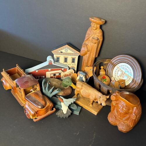 Wooden Decor Lot