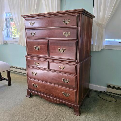 Kling Chest of Drawers in the Chippendale Style