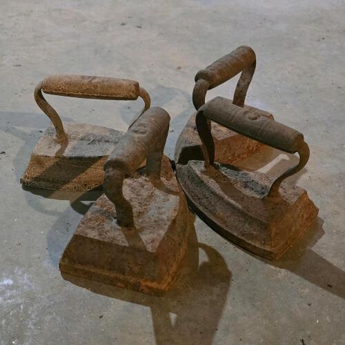 Antique Sad Irons in Early American Style